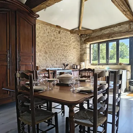 Aux Anciennes Ecuries * Loubens (Gironde)