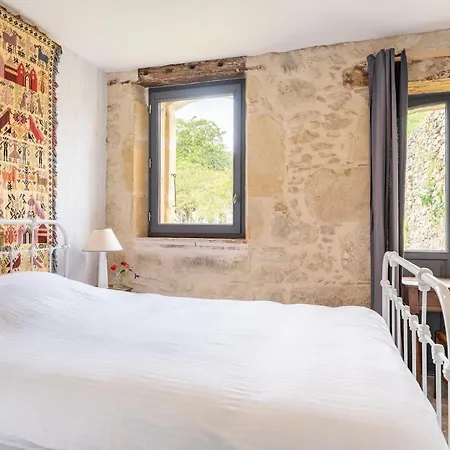 Aux Anciennes Ecuries Casa de Férias Loubens (Gironde)