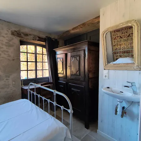 Aux Anciennes Ecuries Loubens (Gironde)